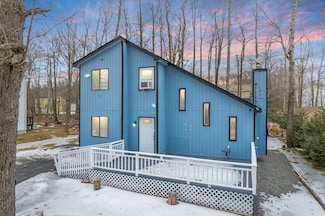 3335 Woodland Dr, Tobyhanna, PA 18466