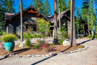 2475 E Lakeshore Dr, Whitefish, MT 59937