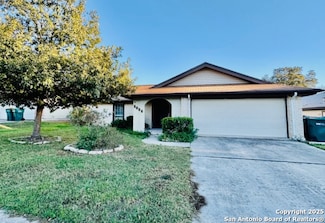 8006 Harper Valley St, Live Oak, TX 78233