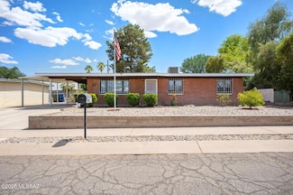 8016 E Victoria Dr, Tucson, AZ 85730