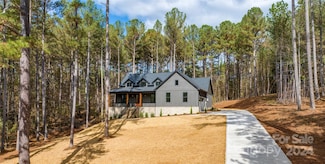141 Greens Rd, Granite Falls, NC 28630