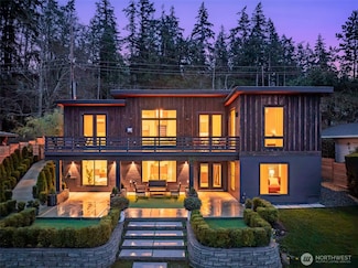 5430 Pleasant View Ln, Freeland, WA 98249