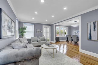90-33 219th St, Queens Village, NY 11428