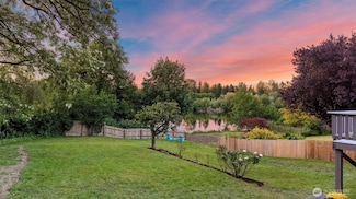 2104 N 172nd St, Shoreline, WA 98133