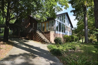 1705 N Hills Blvd, Knoxville, TN 37917