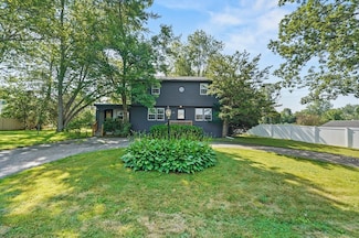 20 Albion Ln, West Newbury, MA 01985
