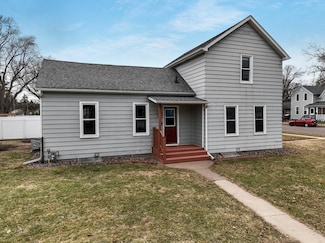 403 W Elm St, Chippewa Falls, WI 54729