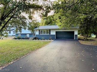 304 S Munroe Rd, Tallmadge, OH 44278