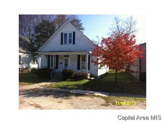 1108 E 5th St, Beardstown, IL 62618