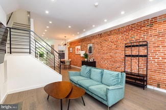 1741 1st St NW Unit 2, Washington, DC 20001