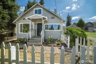 1426 Queen Ave NE, Renton, WA 98056