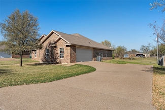 516 Celeste Dr, Robinson, TX 76706