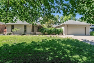 8209 E Brentmoor St, Wichita, KS 67206