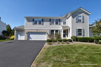 40W074 Jack London St Unit 1, Saint Charles, IL 60175