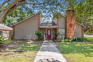 806 College Dr, New Iberia, LA 70560
