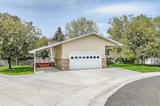 664 Beartooth Ct Unit 73, Powell, WY 82435
