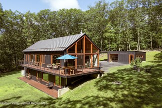 16 Blue Spruce Ln, Kerhonkson, NY 12446