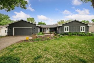 6146 Arctic Way, Edina, MN 55436