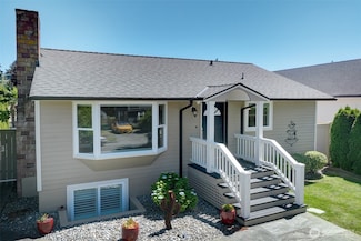3040 48th Ave SW, Seattle, WA 98116