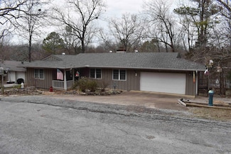 2 Nokomis Dr, Cherokee Village, AR 72529
