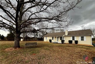 194 Mitchell Farm Rd, Colbert, GA 30628