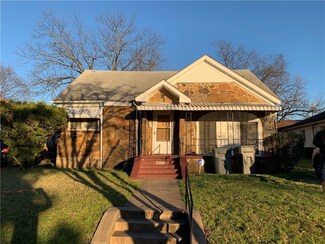 2006 Berwick Ave, Dallas, TX 75203