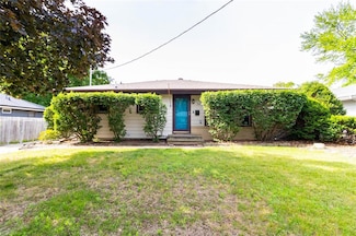 3408 Lindlavista Way, Des Moines, IA 50310