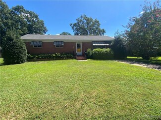 3115 Holly Ave, Colonial Heights, VA 23834