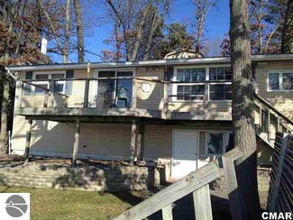 491 Spring, Stanton, MI 48888