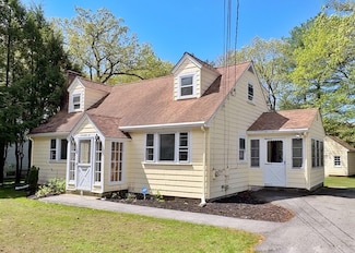 11 Maine Ave, Natick, MA 01760