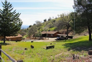 1201 Old State Rd, Wofford Heights, CA 93285