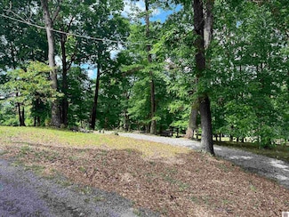 27/28 Hillside Cir, Cadiz, KY 42211