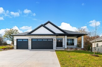 5407 Seminole Valley Trail NE, Cedar Rapids, IA 52411