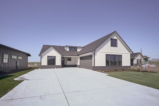 8368 W Waterway Ct, Maize, KS 67101