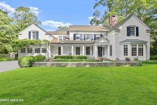 124 Pecksland Rd, Greenwich, CT 06831