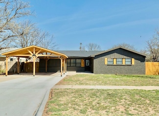 2802 W 20th St, Plainview, TX 79072