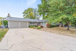 2915 Harvard Rd, Lawrence, KS 66049