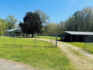 228 Voss Rd, Benton, LA 71006