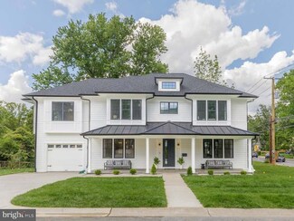 4201 Matthews Ln, Kensington, MD 20895