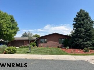 1321 Idlewylde Dr, Scottsbluff, NE 69361