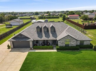 845 Overland Dr, McKinney, TX 75069
