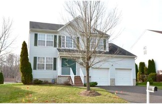 3 Sunglow Dr, Ewing, NJ 08638