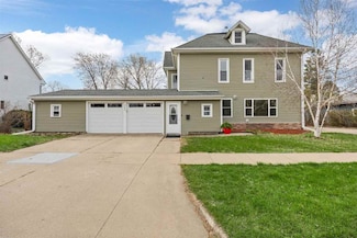 300 Palisades Rd SW, Mount Vernon, IA 52314