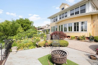 437 E Beardsley Ave, Elkhart, IN 46514