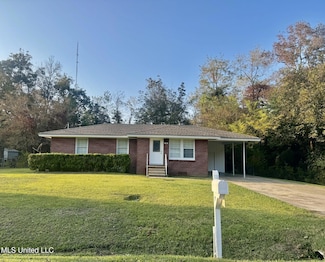 303 Ferriday Dr, Ridgecrest, LA 71334