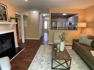 600 Audubon Lake Dr Unit One B21, Durham, NC 27713