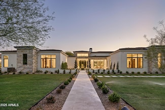 8230 N Mockingbird Ln, Paradise Valley, AZ 85253