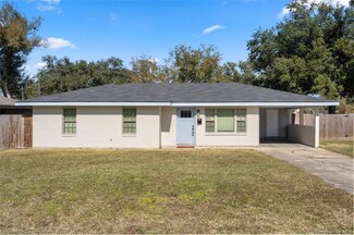 809 Sundale Dr, Lake Charles, LA 70607