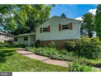 30 Cobblestone Dr, Paoli, PA 19301