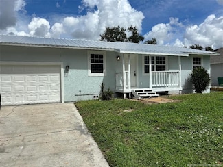 795 Rolling Hill Dr, Sebastian, FL 32958